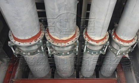 套筒补偿器安装现场图