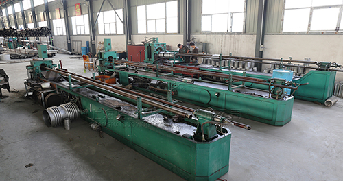 波纹套筒补偿器生产现场